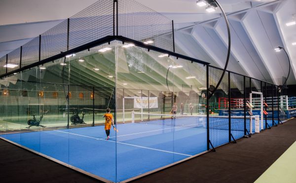 Discover padel tennis on vacation in Tyrol